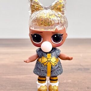 LOL Surprise Winter Disco Glitter Globe Doll Prezzie Toy Figure 2019 Bubblegum